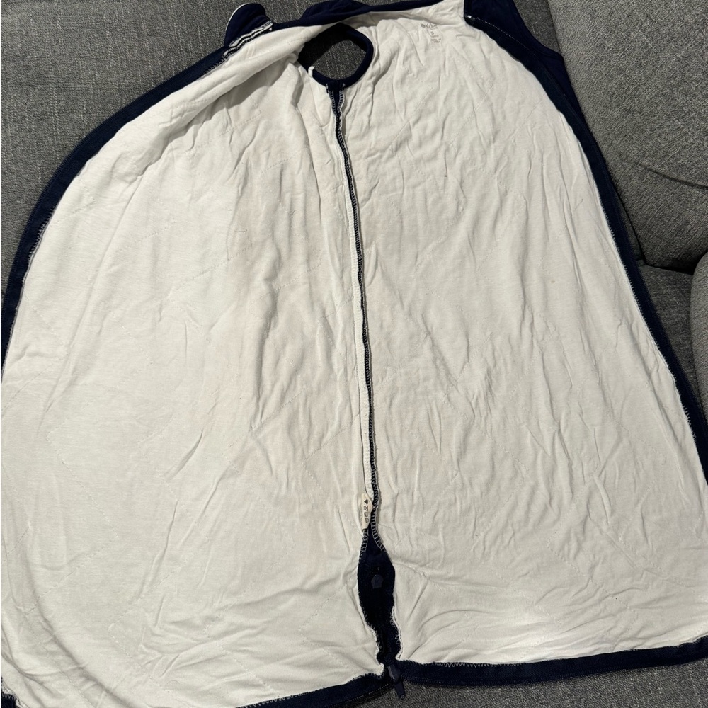 Kyte BABY Navy and Cream Sleeveless Zippered Sleep Sack - Picture 2 of 3